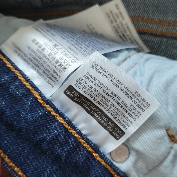 Levi's 501 High Rise Shorts - Picture 13 of 16